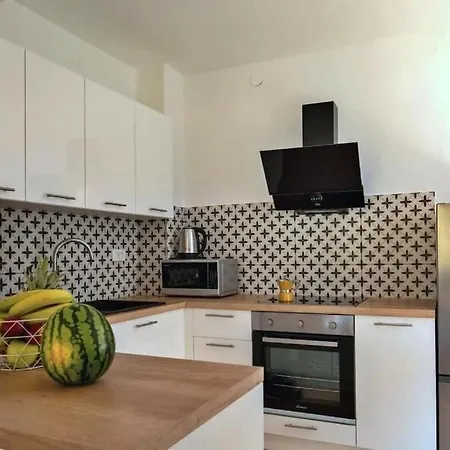 Flores Villa *